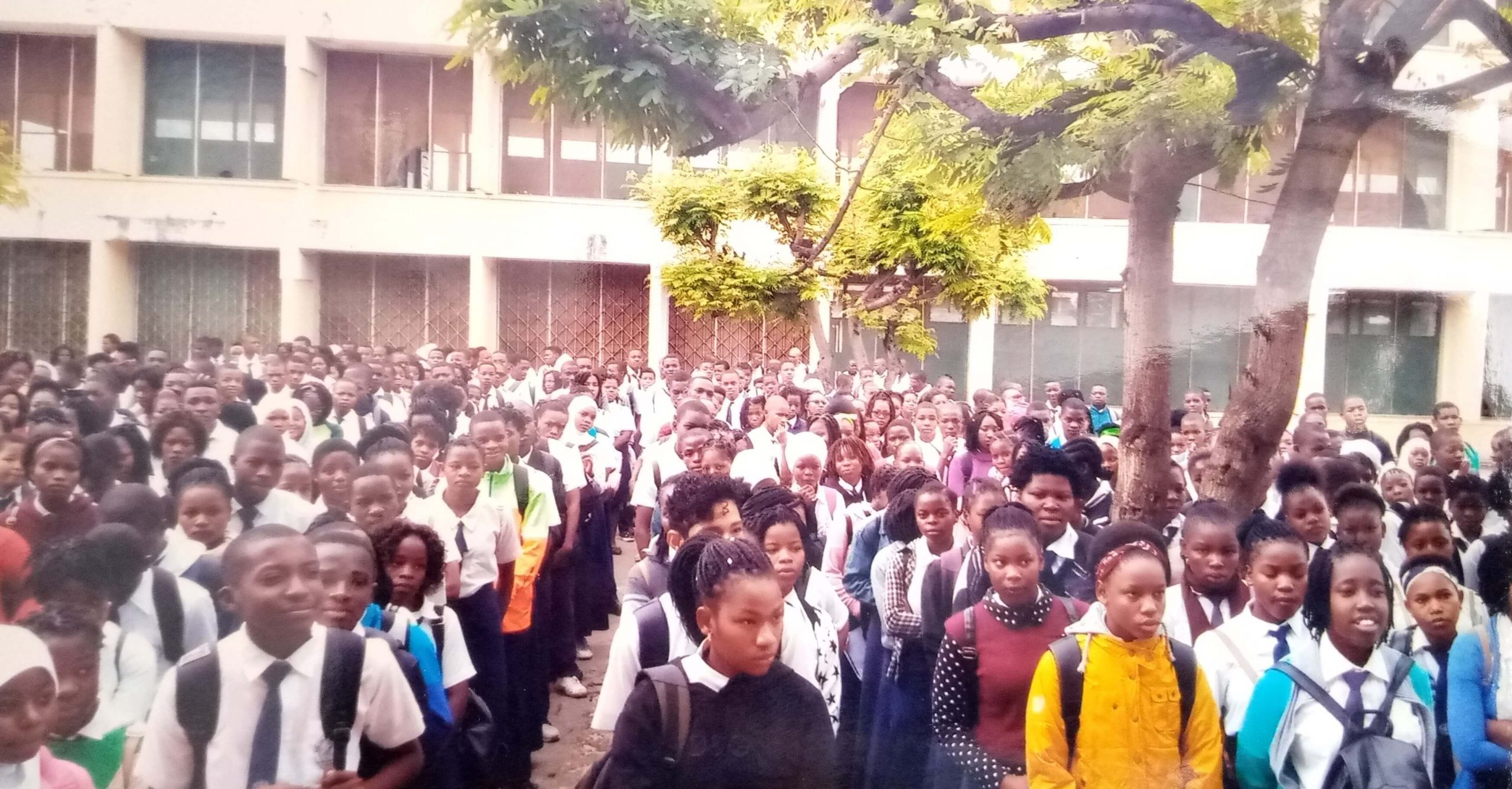 Interacao com escolas. ES Nampula. Fevereiro. Shamita Martins