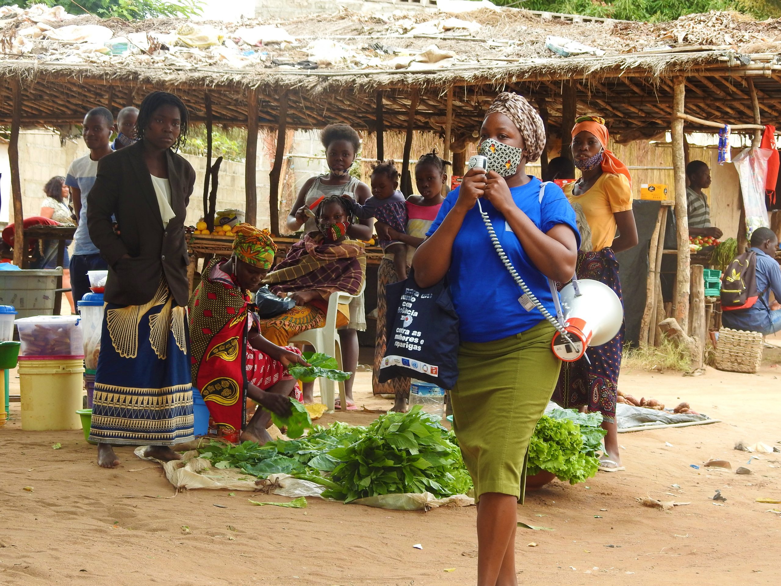 Passeatas de megafone. Muatala. Junho. Meri Camilo (2)